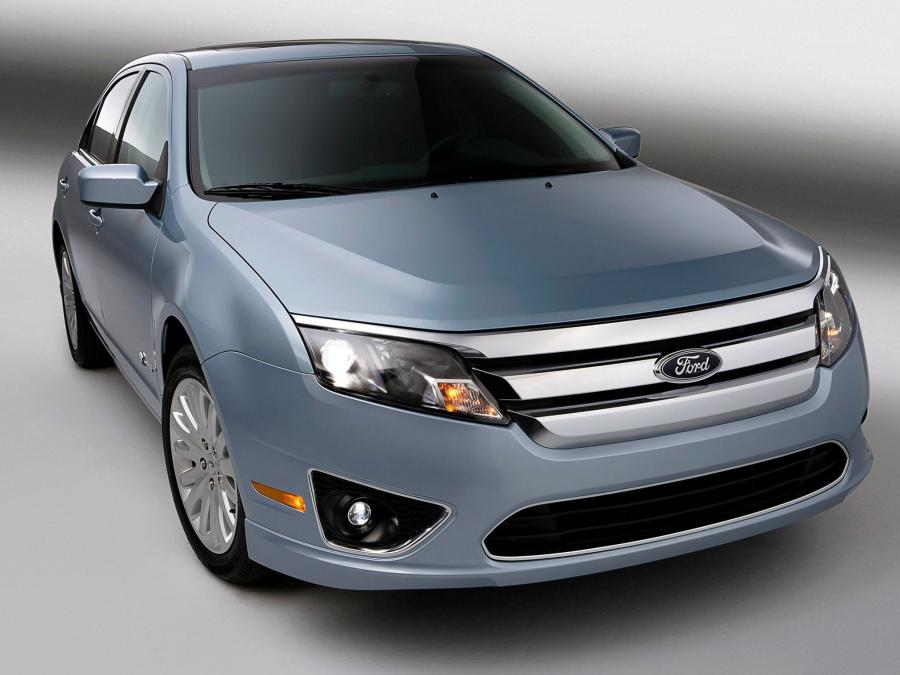  Ford Fusion Hybrid 2010 года  (US) (фото 17 из 111)